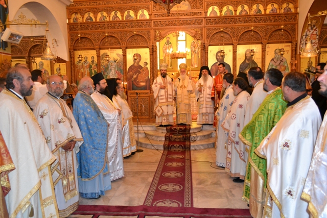 Kryepiskopi Anastas drejtoi Liturgjinë Hyjnore në qytetin e Korçës. (3 Gusht 2014)