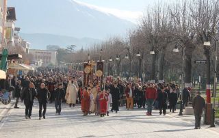 Momente nga Kremtimi i Ujit të Bekuar, Berat