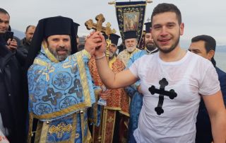 Kremtim i ndriçuar i Ujit të Bekuar në të gjithë vendin