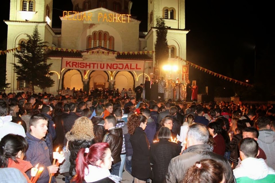 Kremtimi i Pashkës në rrethe. (20 Prill 2014)