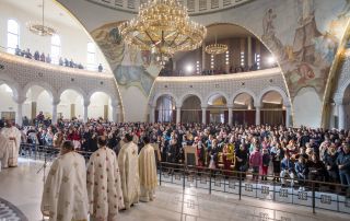 U kremtua me gëzim Krishtlindja