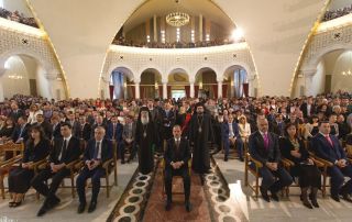 Reagime të forcave dhe personaliteteve të politikës për sulmet ndaj Kishës