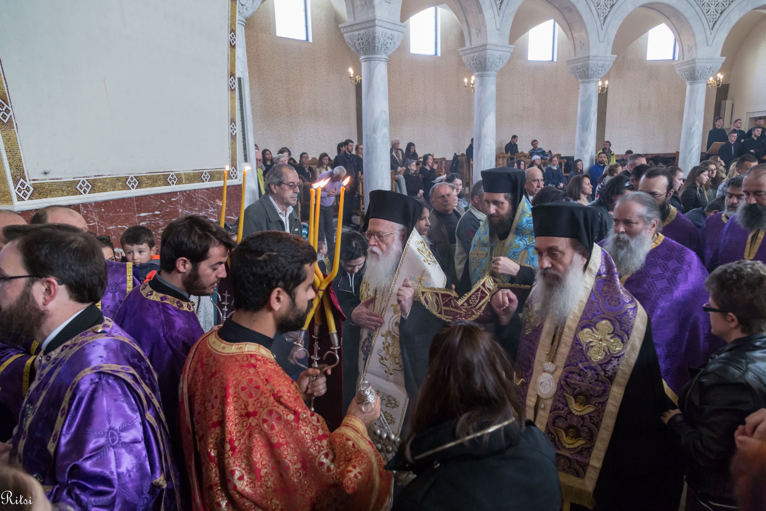 Momente nga shërbesa e Orëve të Mëdha dhe Mbrëmësores, Tiranë, 6.4.2018