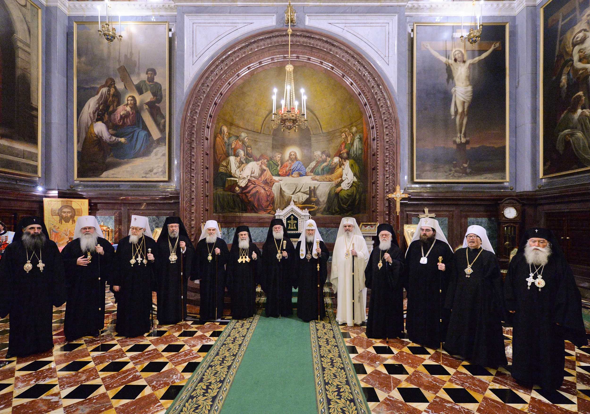 U kremtua 100-vjetori i rivendosjes së Patriarkanës së Moskës