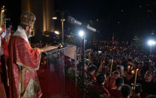 Shërbesa madhështore e së Dielës së Madhe të Shenjtë të Pashkës, Ngjalljes së Jisu Krishtit, e drejtuar nga Fortlumturia e Tij, Joani, Kryepiskop i Tiranës, Durrësit dhe i Gjithë Shqipërisë. 12 Prill 2026