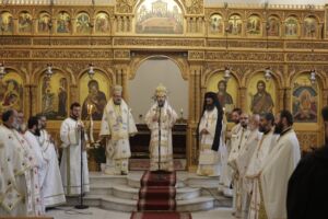 Sot, më 8 maj 2026, në të kremten e Shën Joan Theologut, Apostull dhe Ungjillor, Fortlumturia e Tij, Joani, drejtoi Liturgjinë Hyjnore në Kishën e Ungjillëzimit në Tiranë. Më Kryepiskopin bashkëmeshuan Mitropoliti i Elbasanit, Hirësi Andoni, Episkopi i Amantias, Hirësi Ignati edhe klerikë të Kryepiskopatës së Tiranës.