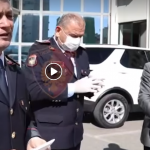 Kisha Ortodokse ka dhuruar Drejtorisë të Policisë Tiranë, 1000 maska, 1000 doreza dhe 110 litra dezinfektant Kisha Ortodokse ka dhuruar Drejtorisë të Policisë Tiranë, 1000 maska, 1000 doreza dhe 110 litra dezinfektant
