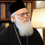 ΔΕΛΤΙΟ ΤΥΠΟΥ – Ο Αρχιεπίσκοπος Αναστάσιος επέστρεψε στα καθήκοντά του