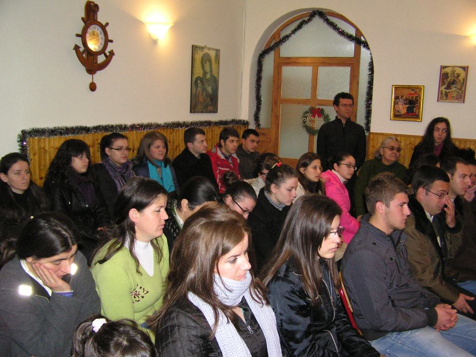 Ceremonia tradicionale, ndahet keku i shën Vasilit