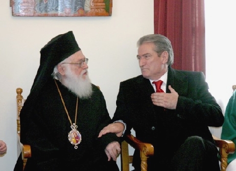 Kremtimi i Krishtlindjes në Tiranë