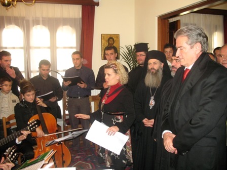 Kremtimi i Krishtlindjes në Tiranë