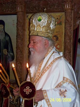 Kremtohet në Kolkondas Shën Kozmai