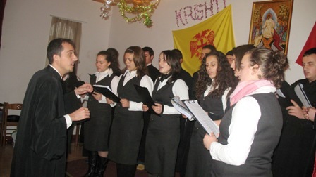 Shfaqje festive Krishtlindjeje e Akademisë Teologjike, Liceut Kishtar dheShtëpisë së Fëmijëve Shpresa në Manastirin e sh. Vlashit
