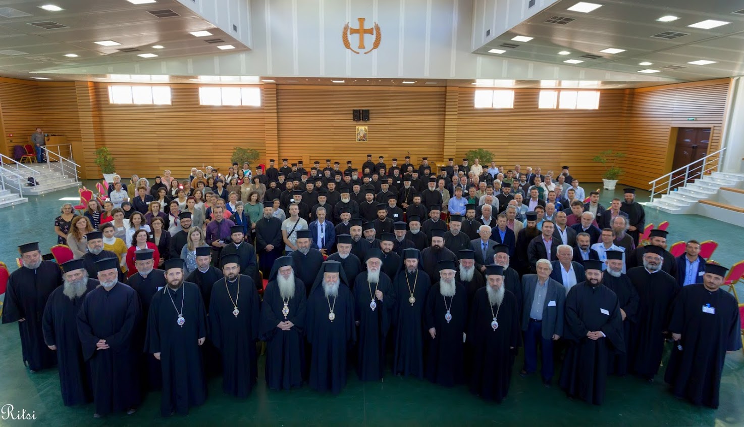 Vizitë dy ditore e Kryepiskopit Anastas në Mitropolinë e Korçës. (5 - 7 Gusht 2013)