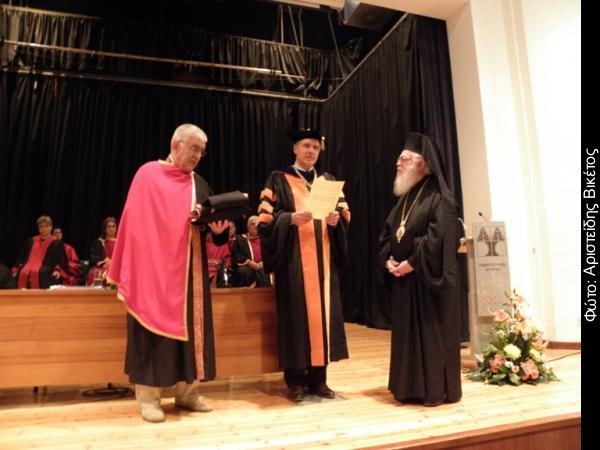 Festohet në Vlorë Theofania (Uji i bekuar)