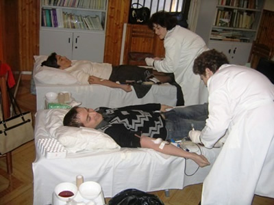 Një dhuratë e veçantë për fëmijët talasemikë nga të rinj orthodhoksë