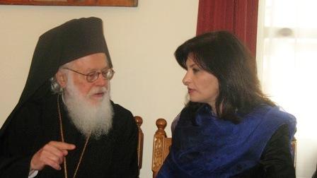 Urimet e Pashkës nga personalitete të njohura të vendit
