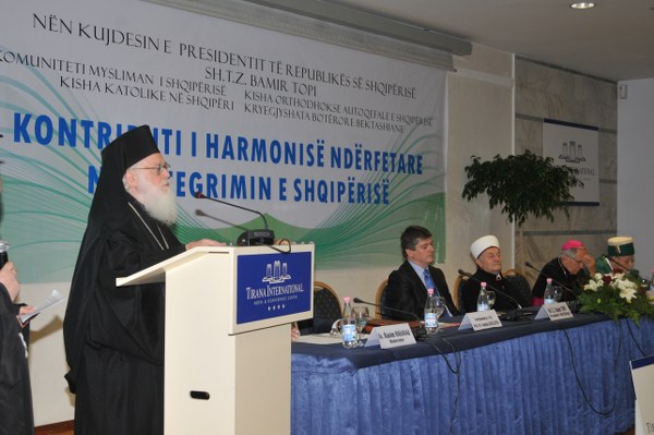 Fjalimi i Kryepiskopit Anastas në Simpoziumin “Kontributi i harmonisë ndërfetare në integrimin evropian të Shqipërisë”