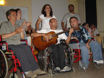 Pranë personave me aftësi të kufizuara. (26 - 28 Maj 2006)