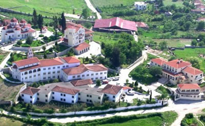 Mbyllet viti shkollor në institucionet arsimore të Kishës sonë