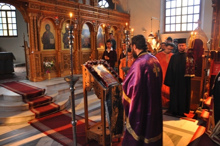 SPECIALE — E HËNA E MADHE