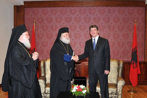 Papa dhe Patriarku i Aleksandrisë dhe gjithë Afrikës, Imzot Theodhori II, takohet me krerët më të lartë të shtetit shqiptar
