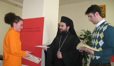 Diplomohen studentët e Institutit Profesional “Frymë Dashurie” në Tiranë