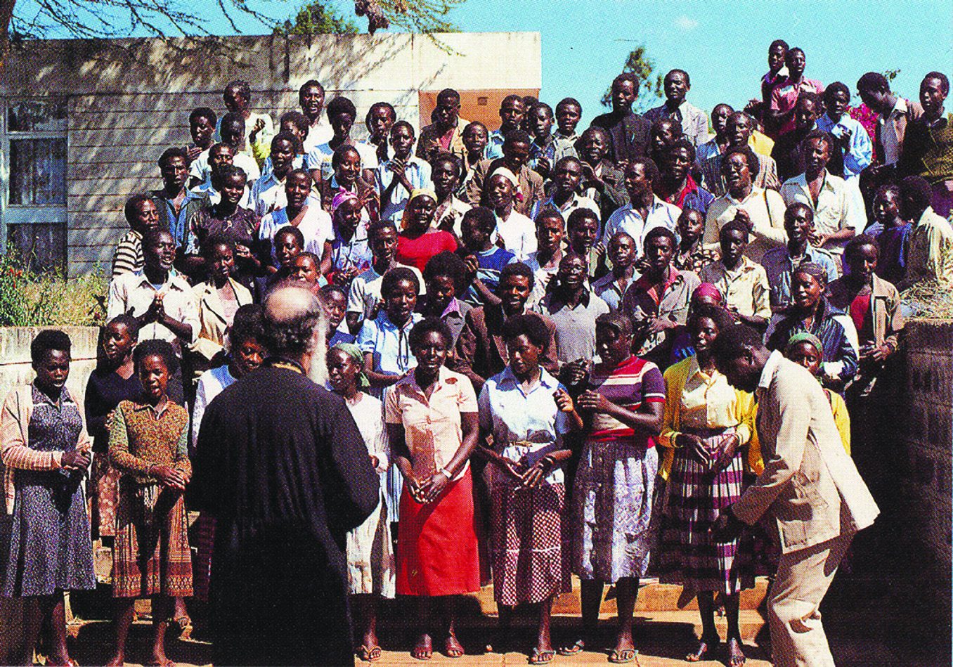 Kisha e Shën Nikollës dhe Shën Anastasit, Riruta, Nairobi (1988).