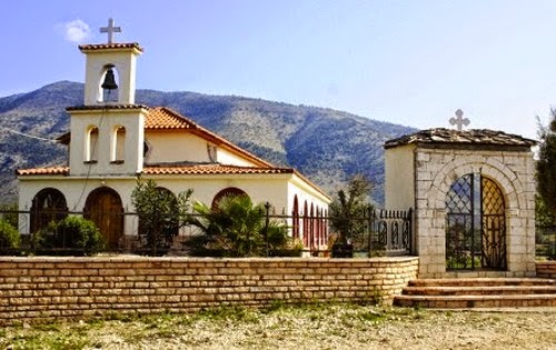 Vepra ndërtuese në Sarandë